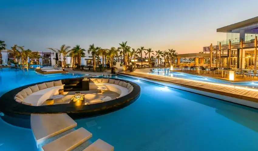 Luxury Resorts